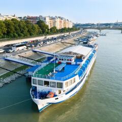Fortuna Boat Hotel and Restaurant пляж