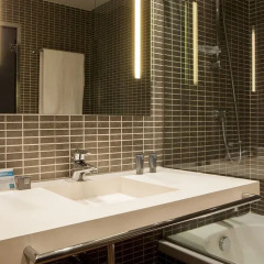 AC Hotel Burgos by Marriott ванная