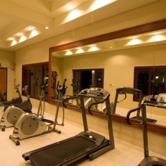 Отель Kanok Buri Resort & Spa фитнесс-зал фото 4