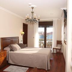 Отель Pensión Residencia A Cruzán - Adults Only комната для гостей
