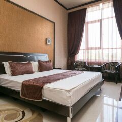 Гостиница Golden House комната для гостей фото 3
