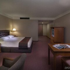 Отель Twin Towers Hotel Таиланд, Бангкок - 1 отзыв об отеле, цены и фото номеров - забронировать отель Twin Towers Hotel онлайн удобства в номере фото 2