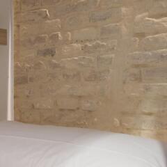 Up Station Hostel Валенсия сейф в номере