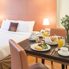 Отель Aspen Suites Бангкок в номере фото 2