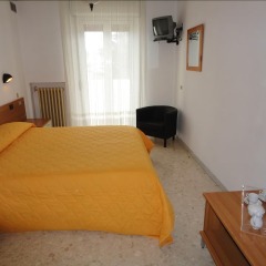 Hotel Riviera Бари комната для гостей