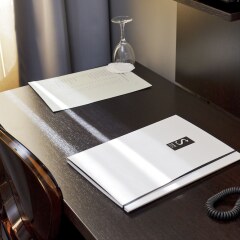 Отель Saga Hotel Oslo Норвегия, Осло - отзывы, цены и фото номеров - забронировать отель Saga Hotel Oslo онлайн удобства в номере фото 2