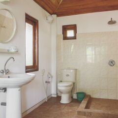 Отель Kahuna Hotel Шри-Ланка, Галле - 1 отзыв об отеле, цены и фото номеров - забронировать отель Kahuna Hotel онлайн ванная