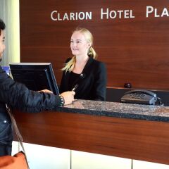 Отель Clarion Collection Hotel Plaza Швеция, Карлстад - отзывы, цены и фото номеров - забронировать отель Clarion Collection Hotel Plaza онлайн интерьер отеля фото 3