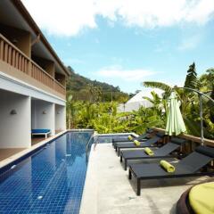 Санаторий The LifeCo Phuket Well-Being Detox Center бассейн