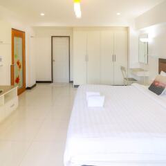 Апартаменты Bangkok Two Bedroom Apartment Бангкок фото 17