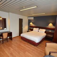 Bedford Hotel & Congress Centre сейф в номере