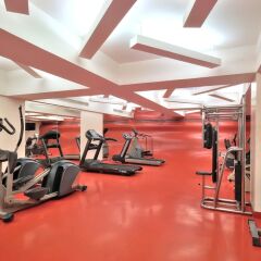 Отель Triple Two Silom Бангкок фитнесс-зал