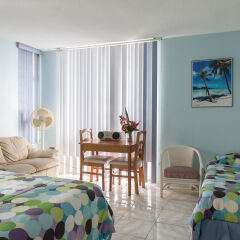 Отель Coral Reef Beach Suite At Montego Bay Club Resort Ямайка, Монтего-Бей - отзывы, цены и фото номеров - забронировать отель Coral Reef Beach Suite At Montego Bay Club Resort онлайн комната для гостей фото 2