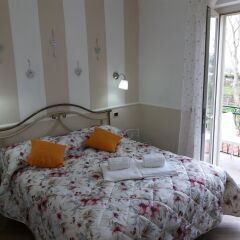 Отель Parthenope B&B Аджерола комната для гостей