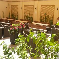 Hotel Ambiance бассейн