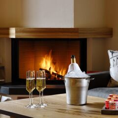 Отель Aspen Alpine Lifestyle Hotel Швейцария, Гриндельвальд - отзывы, цены и фото номеров - забронировать отель Aspen Alpine Lifestyle Hotel онлайн интерьер отеля фото 2