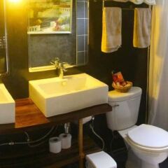Отель Frog and Catfish Country Inn Krabi ванная