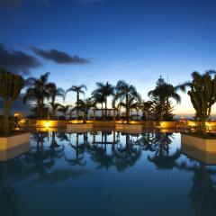 Costa Adeje Gran Hotel бассейн