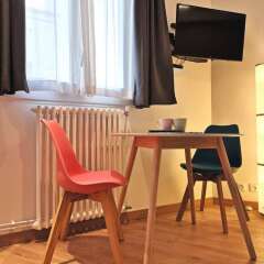Апартаменты Renovated Studio Near Buttes Chaumont Париж удобства в номере