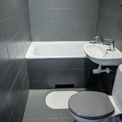 Отель Zoliborz Apartment Польша, Варшава - отзывы, цены и фото номеров - забронировать отель Zoliborz Apartment онлайн ванная