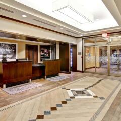 Отель Hampton Inn by Hilton Toronto Airport Corporate Centre Канада, Торонто - отзывы, цены и фото номеров - забронировать отель Hampton Inn by Hilton Toronto Airport Corporate Centre онлайн интерьер отеля