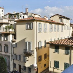 Отель MyFlorenceHoliday Santa Croce Италия, Флоренция - отзывы, цены и фото номеров - забронировать отель MyFlorenceHoliday Santa Croce онлайн балкон