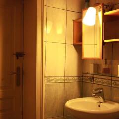 Отель Guest House Heysel Atomium Бельгия, Брюссель - отзывы, цены и фото номеров - забронировать отель Guest House Heysel Atomium онлайн ванная
