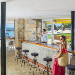 Отель Santa Marta Испания, Льорет-де-Мар - 2 отзыва об отеле, цены и фото номеров - забронировать отель Santa Marta онлайн гостиничный бар