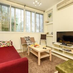 Отель Sea N' Rent - Even Gvirol Тель-Авив комната для гостей фото 5