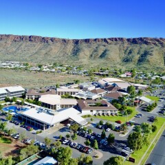 Отель Crowne Plaza Alice Springs Lasseters пляж