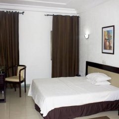 Hotel le Pelican in Lome, Togo from 84$, photos, reviews - zenhotels.com guestroom photo 2
