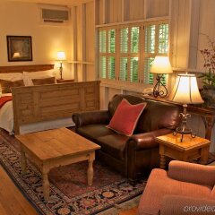 Отель Simpson House Inn комната для гостей