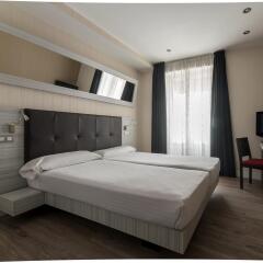 Отель Petit Palace Puerta del Sol комната для гостей фото 2