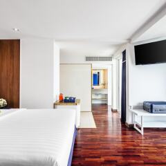 Отель A-One The Royal Cruise Hotel Pattaya Таиланд, Паттайя - отзывы, цены и фото номеров - забронировать отель A-One The Royal Cruise Hotel Pattaya онлайн сейф в номере