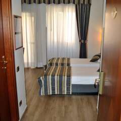Отель Mokinba Hotels Baviera комната для гостей фото 20