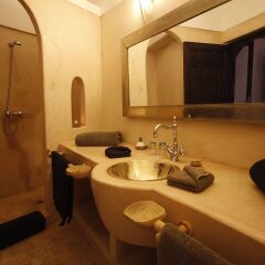 Отель Riad Dar Massaï Марокко, Марракеш - отзывы, цены и фото номеров - забронировать отель Riad Dar Massaï онлайн ванная