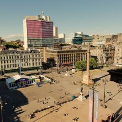 Отель PREMIER SUITES PLUS Glasgow George Square Великобритания, Глазго - отзывы, цены и фото номеров - забронировать отель PREMIER SUITES PLUS Glasgow George Square онлайн балкон