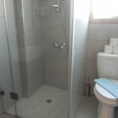 Отель Andries Apartments Кипр, Пафос - отзывы, цены и фото номеров - забронировать отель Andries Apartments онлайн ванная