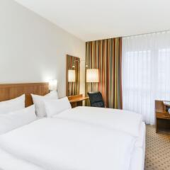 Отель NH München Ost Conference Center Германия, Ашхайм - отзывы, цены и фото номеров - забронировать отель NH München Ost Conference Center онлайн комната для гостей фото 2