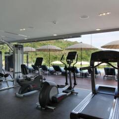 Отель Absolute Twin Sands Resort & Spa фитнесс-зал