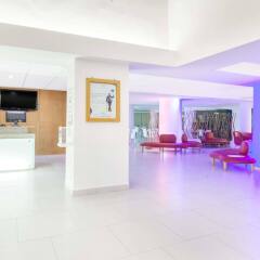 Отель Ramada Cancun City Мексика, Канкун - 1 отзыв об отеле, цены и фото номеров - забронировать отель Ramada Cancun City онлайн интерьер отеля фото 3