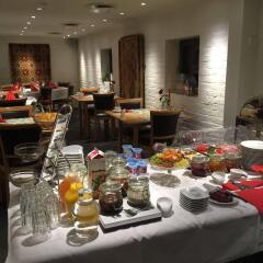 Отель Store Ringheim Hotell og Restaurant питание