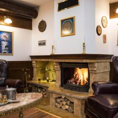 Отель Mountain Lake Hotel Болгария, Чепеларе - отзывы, цены и фото номеров - забронировать отель Mountain Lake Hotel онлайн интерьер отеля фото 3
