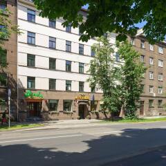 Hotel Avitar парковка