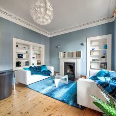 Отель Lovely 2BR Home Next to the Castle Эдинбург фото 21