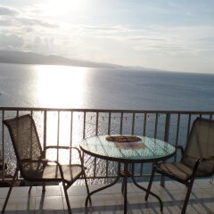 Отель Coral Reef Beach Suite At Montego Bay Club Resort Ямайка, Монтего-Бей - отзывы, цены и фото номеров - забронировать отель Coral Reef Beach Suite At Montego Bay Club Resort онлайн балкон