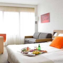 Отель Novotel Campo De Las Naciones Мадрид в номере фото 2