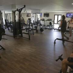 The Lodge Inn Hotel фитнесс-зал фото 3