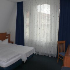 Hotel Garni Haus Gemmer In Coburg Germany From 121 Photos