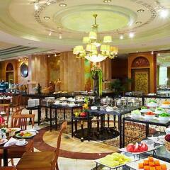 The Royal City Hotel питание